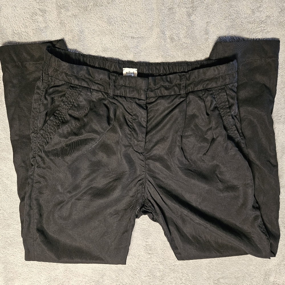 Aritzia Wilfred Black Trouser Ankle Pleated Pants Size 8